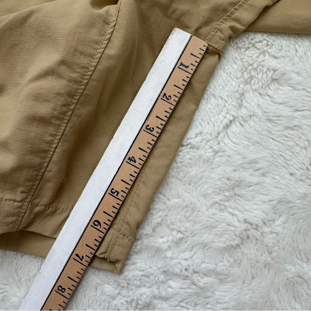 The North Face Shorts Men’s 2XL XXL Pull‎ On Adventure Khaki Stone Active Hiking